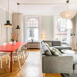  Apartment The Mile 2 By Daniel&jacob's